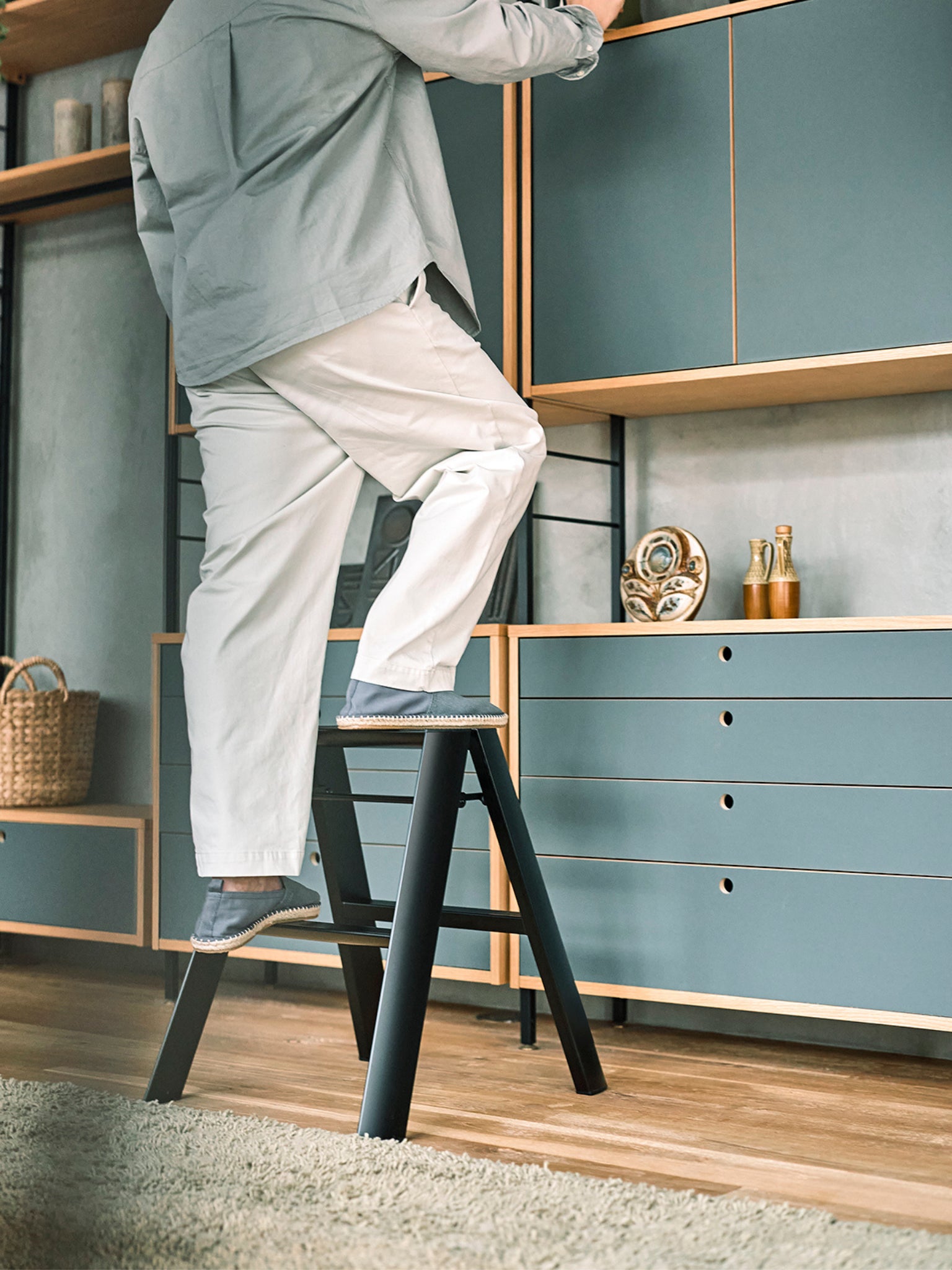 lucano 2 step als hulp bij het tv meubel