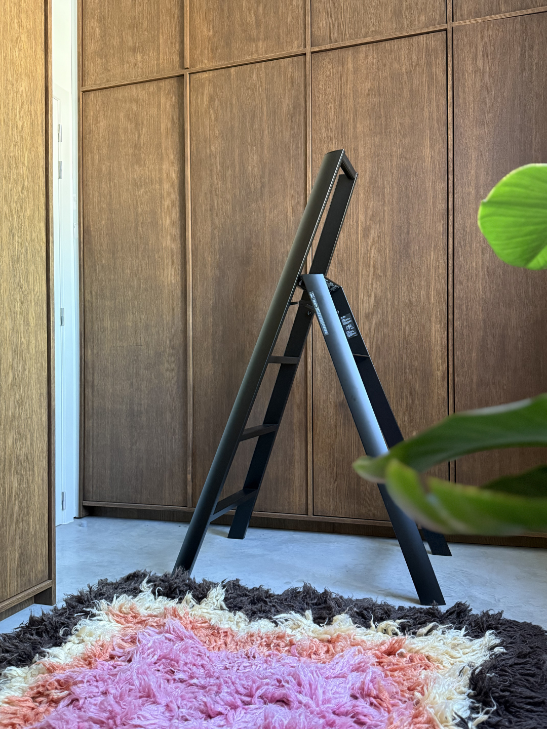 Hasegawa Lucano Ladder 4 Step Black