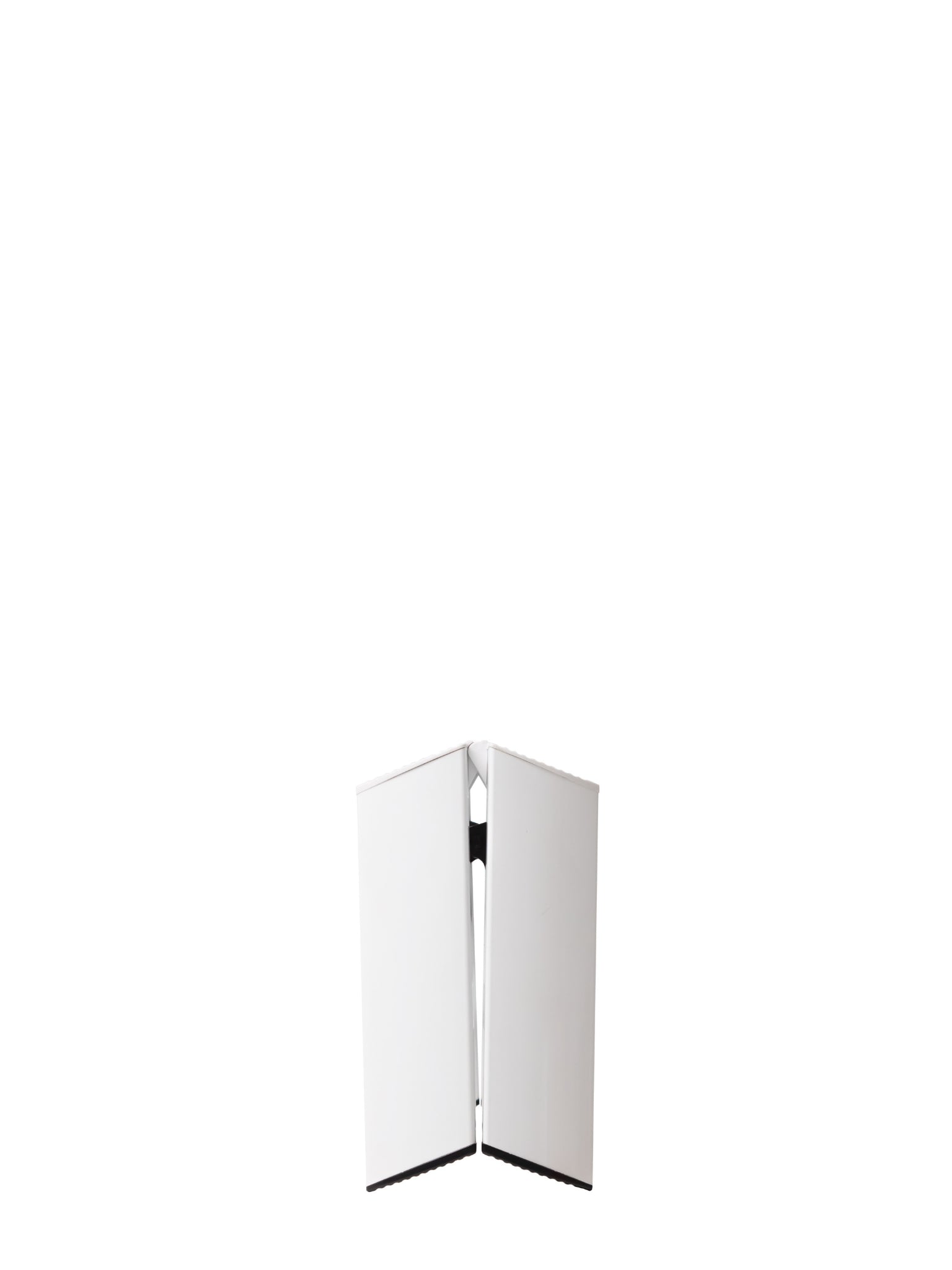 opgevouwen van de witte Lucano 1-step designladder